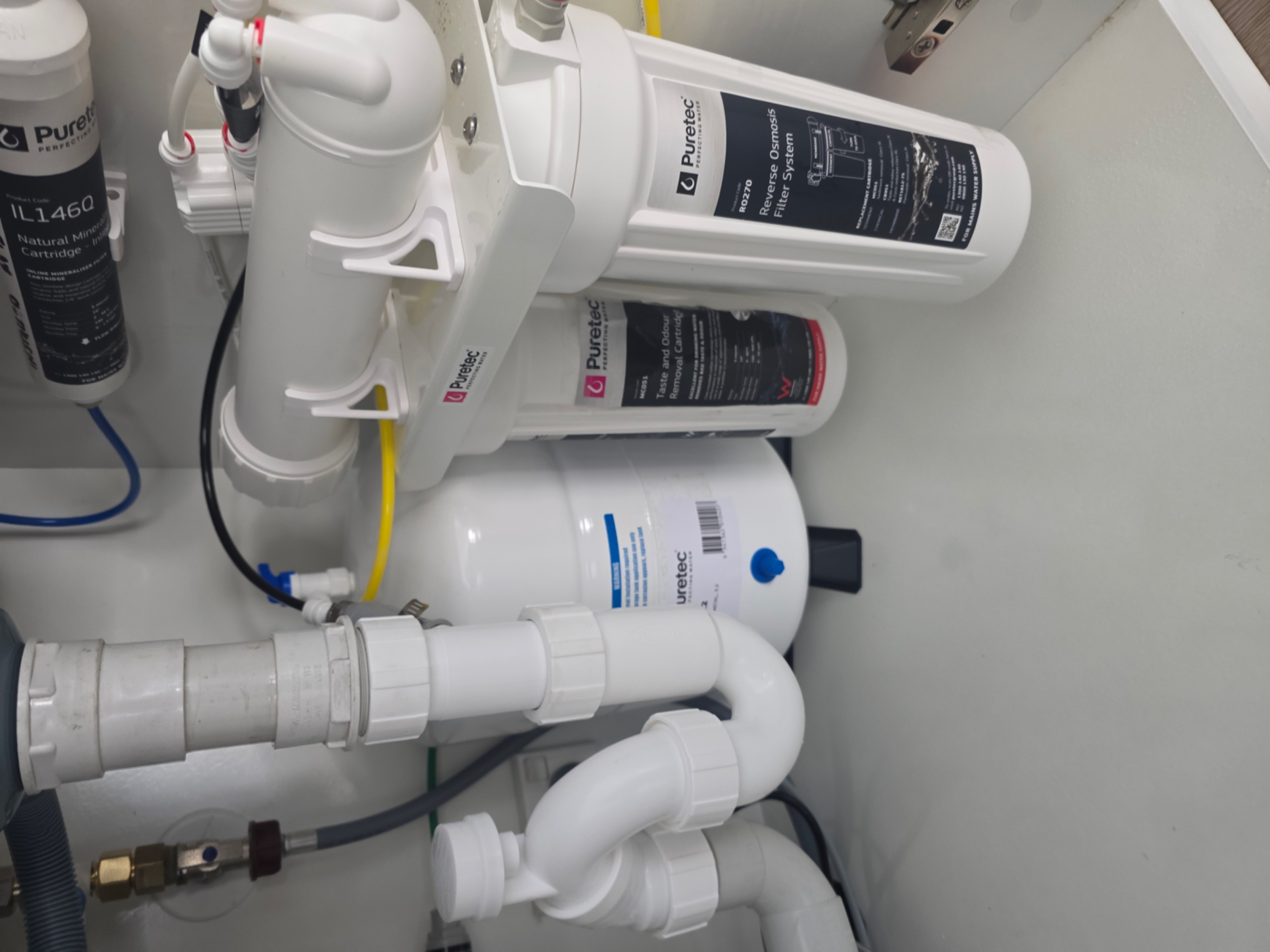 Kitchen plumbing installation and alterations